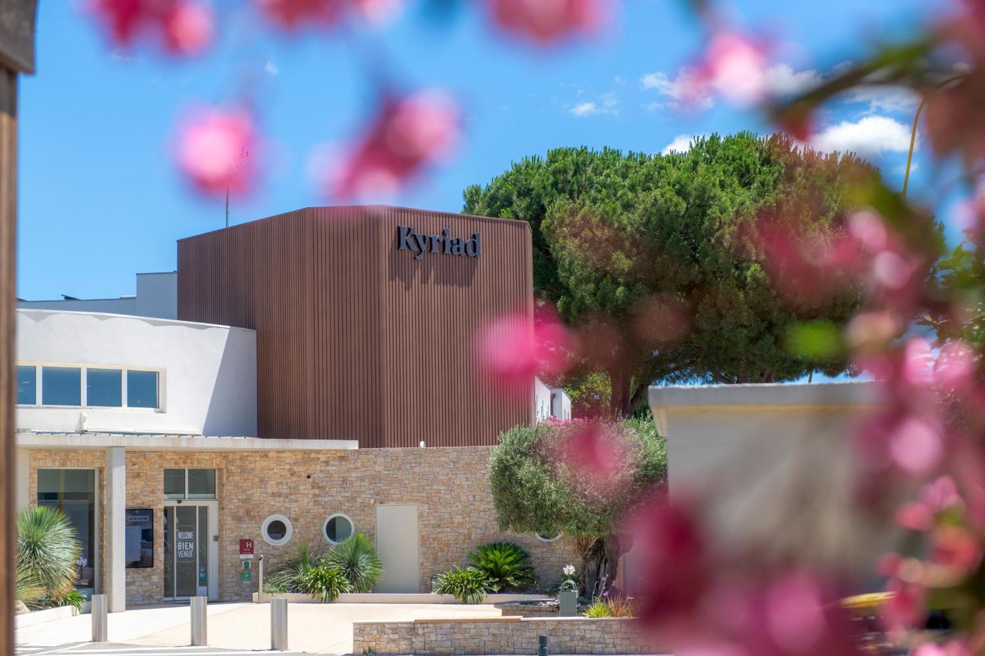 Kyriad Montpellier Est - Lunel Lunel  Dış mekan fotoğraf
